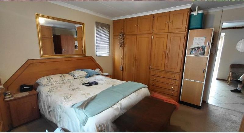 6 Bedroom Property for Sale in Fauna Free State